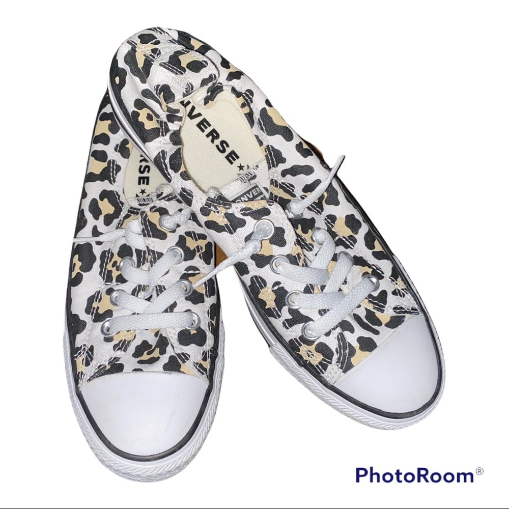 Animal print, slip ons